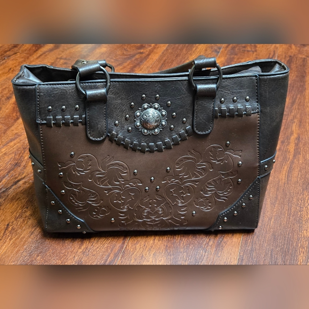 Womens Western Style Purse With Conceal And Carry Zipper Pocket